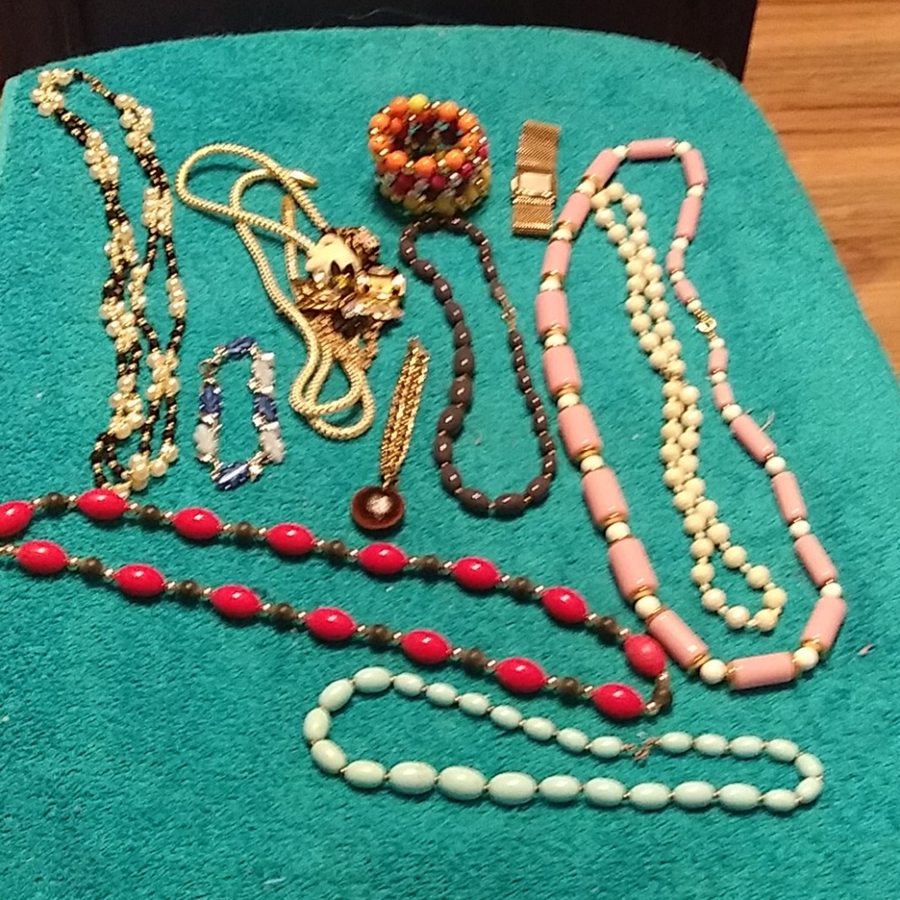 7 Vintage & Bead Necklace & 4 Vintage Bracelets